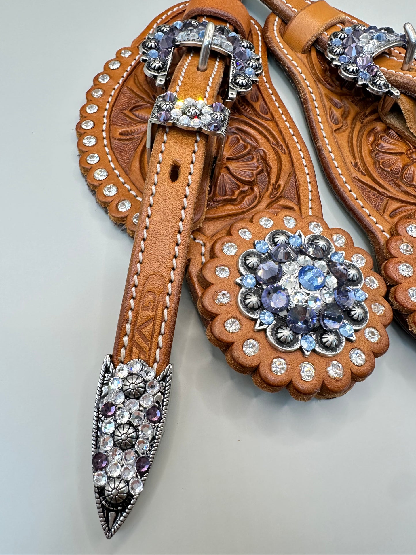 Sporenriemen Set Strass Western - Chestnut mit Beschlägen in hellblau/violett